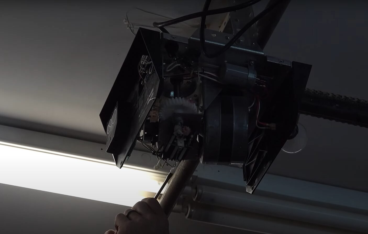 Garage door opener repair service by expert of Garage Door Repair Miami.